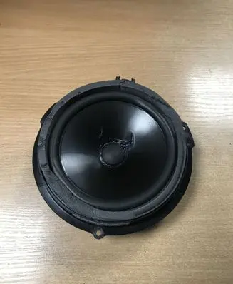 Ford Mustang VI Front door speaker FR3T18808CC