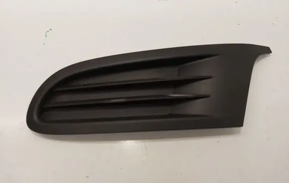 Volkswagen Golf VI Front bumper lower grill 5K0853665A