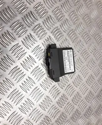 Volkswagen Touran I Gateway control module 1K0907530K 1K0907951