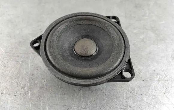 Volvo XC40 Front door speaker 31456830