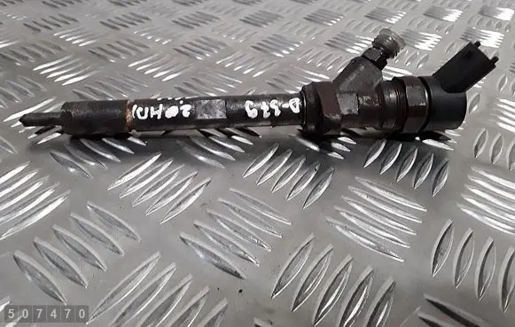Fuel injector