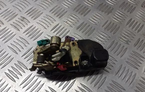 Chrysler PT Cruiser Front door lock BRAK