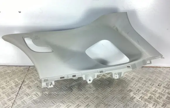 Lexus CT 200H (C) pillar trim 6247076010 6247076020