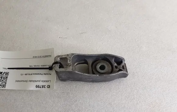 Porsche Panamera (970) Fuel Injector clamp holder 94611051502