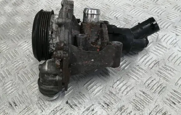 Mercedes-Benz A W176 Water pump A6512000501 DCZGS007