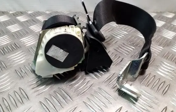 Mercedes-Benz S W221 Middle seatbelt (rear) 