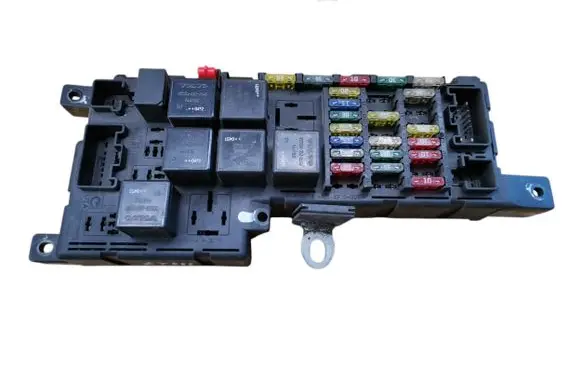 Volvo S80 Fuse box set 30728008 518828108
