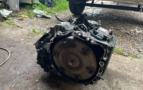 Volvo V70 Automatic gearbox 30751903