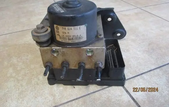 Volkswagen Transporter - Caravelle T5 ABS Pump 7H0907379E 5WK34010 10092503183