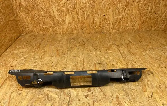 Audi A3 S3 8V Front bumper mounting bracket 8V4807217F