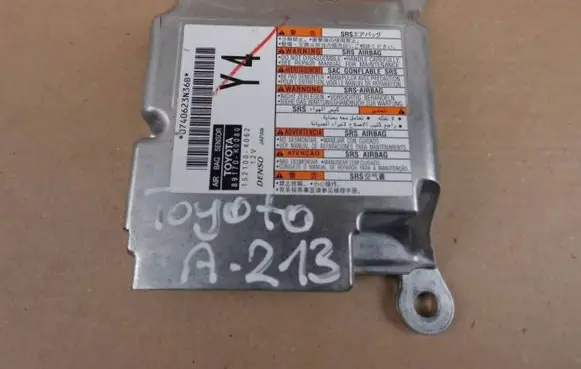 Toyota Yaris XP210 Airbag control unit/module 89170K0080