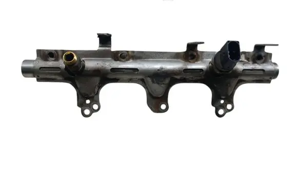 Audi A4 S4 B8 8K Fuel main line pipe 06J133317J