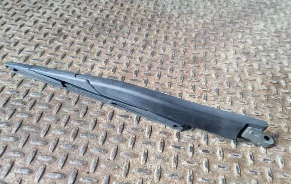 Ford Fiesta Rear wiper blade arm 8A6117406AA