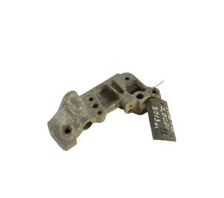 Mercedes-Benz A W176 Engine mounting bracket A6512200607