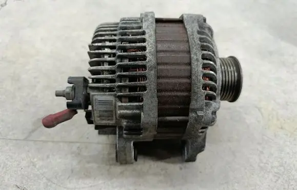 Renault Laguna III Generator/alternator 8200363528