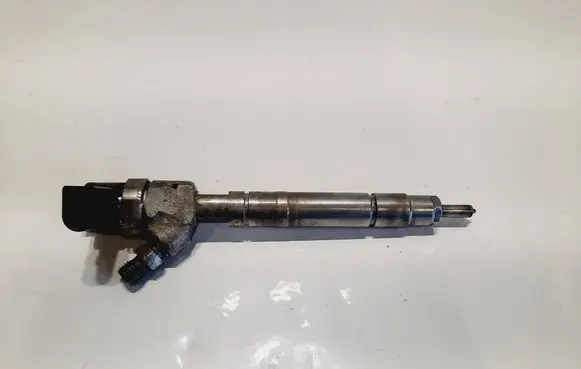 Jeep Grand Cherokee (WJ) Fuel injector