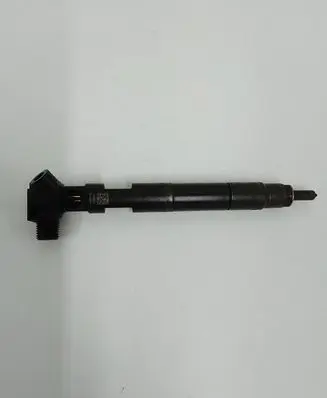 Mercedes-Benz E W212 Fuel injector 228354010