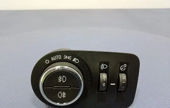 Opel Zafira C Light switch 13294817