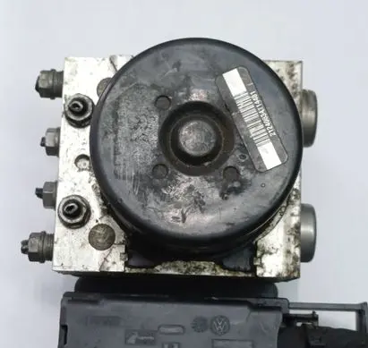 Volkswagen Golf VI ABS Pump 1K0614517BD 1K0907379AN