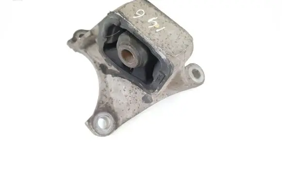 Honda Integra Engine mount bracket Unknown