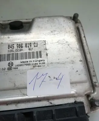 Skoda Roomster (5J) Engine control unit/module 045906019