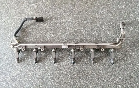 Fuel injectors set