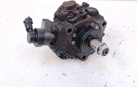 KIA Sportage Fuel injection high pressure pump 331002A420 0445010206