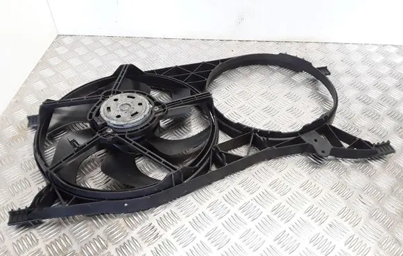 Renault Espace - Grand espace IV Radiator cooling fan shroud 8200155114