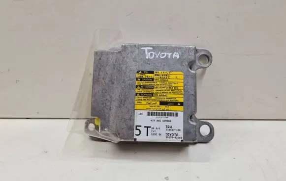 Toyota Auris 150 Airbag control unit/module 8917002560 215537106