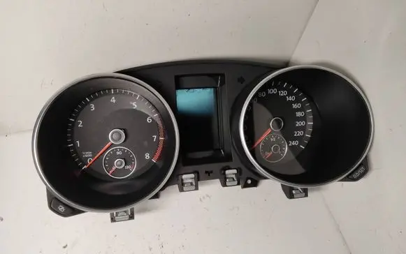 Volkswagen Golf VI Speedometer (instrument cluster) 5K0920870F VDD02429 1019014112