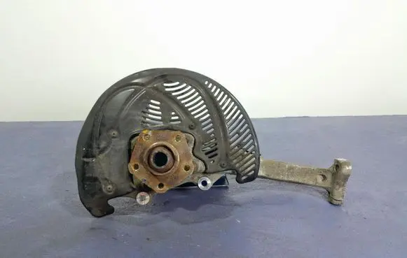 Audi Q7 4M Front wheel hub spindle knuckle 4M0407559