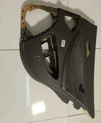 Mercedes-Benz CLS C219 Rear door card panel trim