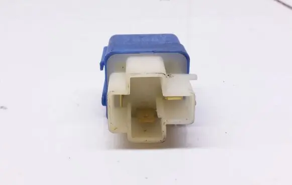 Nissan X-Trail T30 Other relay 2523079981 25230