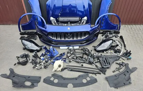 Maserati Grecale Front piece kit 
