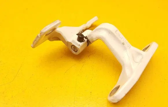 Mercedes-Benz Sprinter W907 W910 Front door lower hinge 