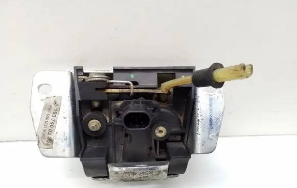 Mercedes-Benz ML W163 Tailgate/trunk/boot lock/catch/latch A1637400235