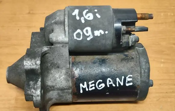 Renault Megane III Starter motor M000T45971ZT 8200665518 D910