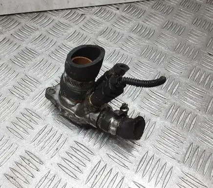Ford Focus Thermostat/thermostat housing