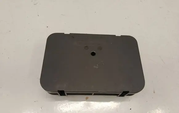 BMW X6 F16 Quarter panel pressure vent 9122453
