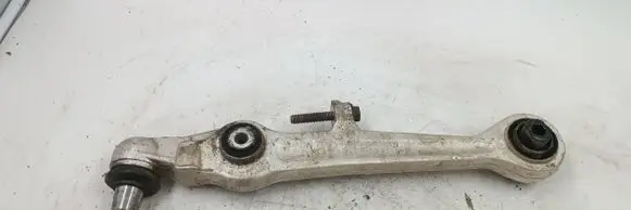 Volkswagen PASSAT B5 Front lower control arm/wishbone 3701