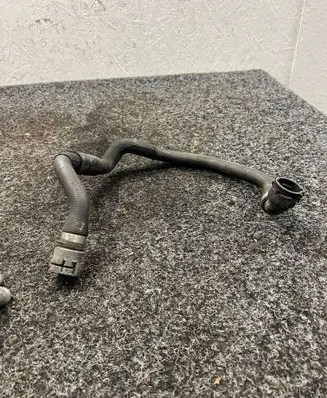 BMW X5 F15 Engine coolant pipe/hose 7644103