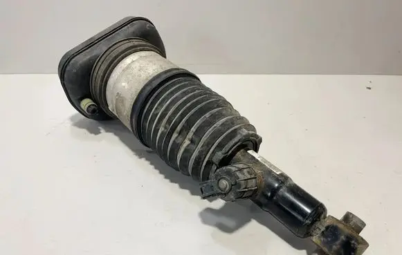 BMW X7 G07 Shock absorber/damper/air suspension 5B69E33 6869039