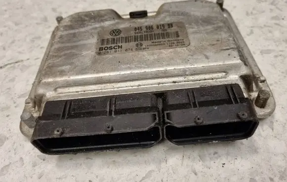 Seat Ibiza III (6L) Engine control unit/module 045906019BB 1039S00824 0281011074