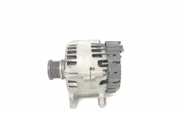 Audi A4 S4 B9 Generator/alternator 04L903024