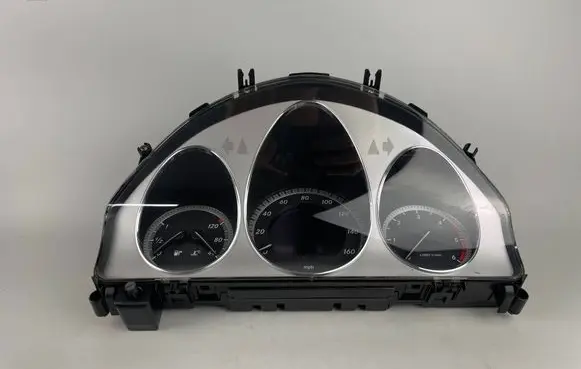 Mercedes-Benz C W204 Speedometer (instrument cluster) A2049002705