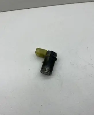 Audi A6 S6 C5 4B Rear parking sensor holder (PDC) 4B0919275