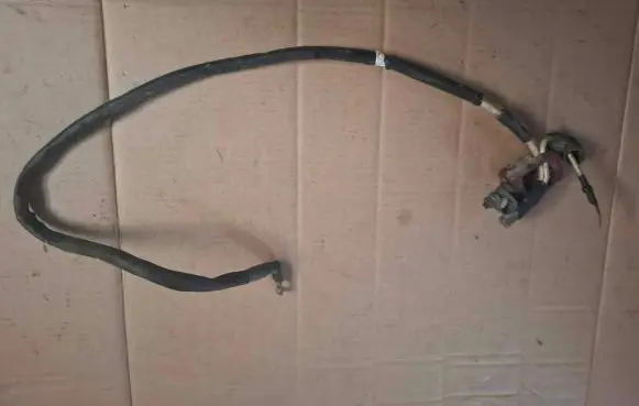 Jaguar XJ X308 Positive cable (battery)