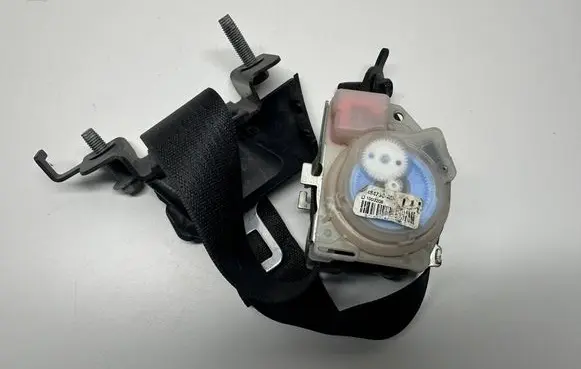 Ford Mustang VI Rear seatbelt 2484730AD D1003206 FR3B63611B69AG3ZHE