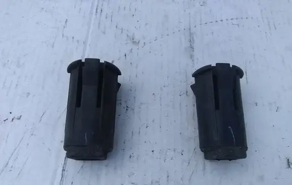 Mazda 3 I Radiator mount bracket
