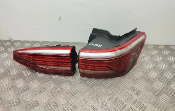 Volkswagen Transporter - Caravelle T7 Rear/tail lights 7T0945094 7T0945096D